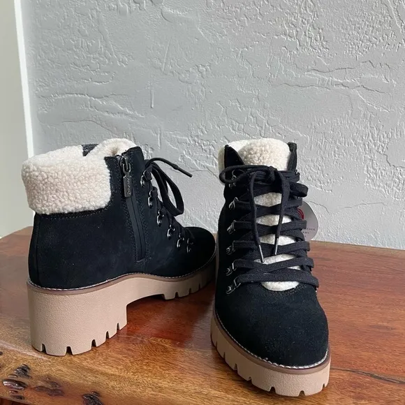 Blondo Devin Black Waterproof Snow Angle Boots/ Bootie New with Tag!