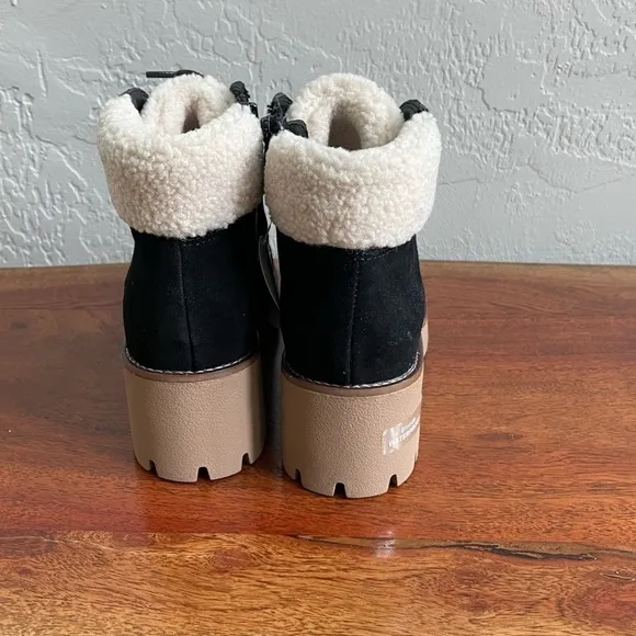 Blondo Devin Black Waterproof Snow Angle Boots/ Bootie New with Tag!