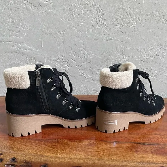 Blondo Devin Black Waterproof Snow Angle Boots/ Bootie New with Tag!