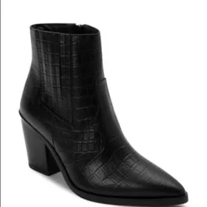 Blondo Waterproof Que black boots NWT 6.5