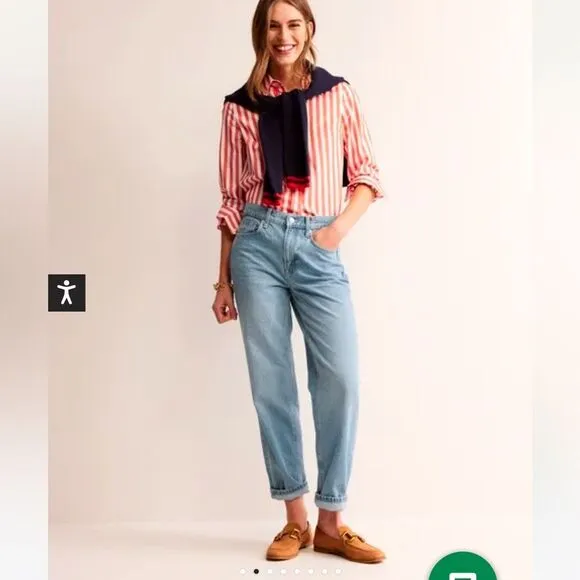 Boden Mid Rise Taper Jean size 30 light wash