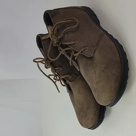 Bogs Eugene Nubuck Leather Waterproof Men's Boots