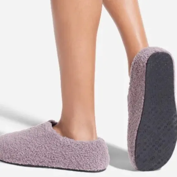 Bombas Women’s Sunday Slippers Size 7 6.5 Sherpa Dusty Purple Memory Footbed