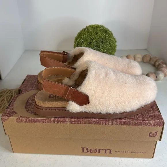 Born Kat Womens Size 7 Natural Shearling Leather Sling Back Mules Clogs Slippers