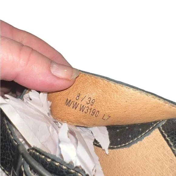 Born wedge sandal cris cross pebbles black leather size 8