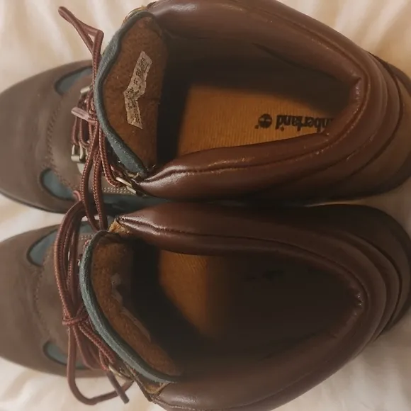 Boys Timberland field boots mid