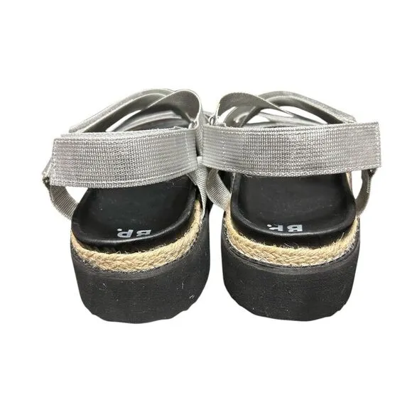 BP Gage Fab 8.5 Platform Fabric Sandals Silver Strappy Cushioned Summer Chic