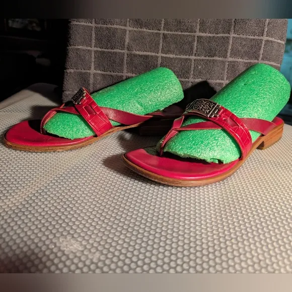 Brighton Laura 8 vintage cherry red leather thong sandals snakeskin&amp;silvertone