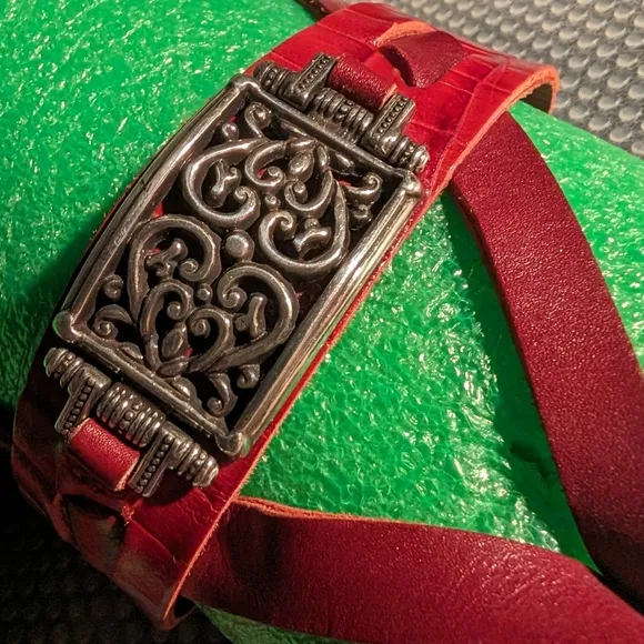 Brighton Laura 8 vintage cherry red leather thong sandals snakeskin&amp;silvertone
