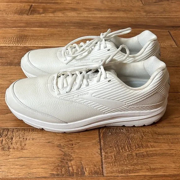 Brooks Addiction Walker 2 Walking Shoes Sneakers White / White Men’s Size 12.5 B