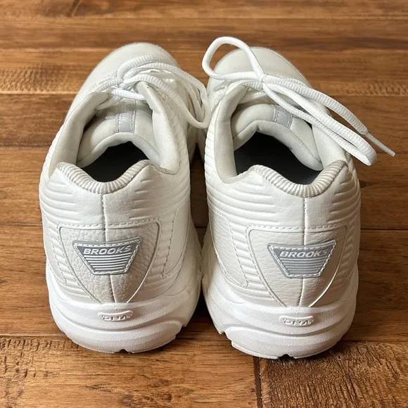 Brooks Addiction Walker 2 Walking Shoes Sneakers White / White Men’s Size 12.5 B