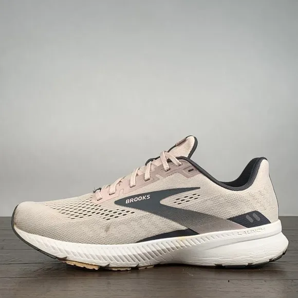 Brooks LAUNCH 8 Womens 10.5 Light Pink Road Running Shoes Training Gym Walking