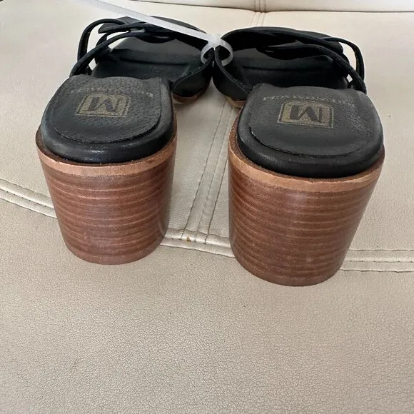 BRUNO MAGLI ARIA BLOCK HEEL BLACK LEATHER SLIDE SANDAL. SIZE 7.5 New
