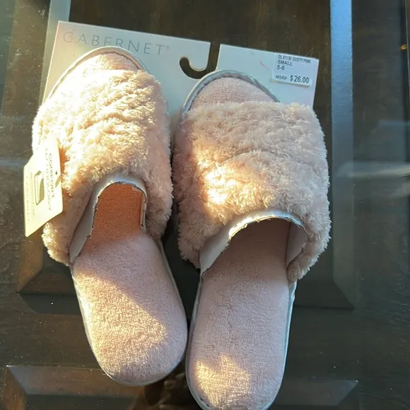 BUNDLE OF CABERNET (3) HD MEMORY FOAM SLIPPERS.