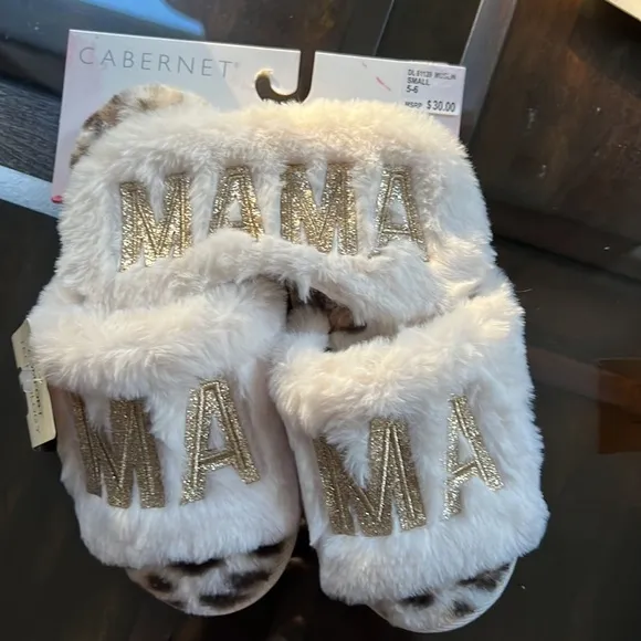 BUNDLE OF CABERNET (3) HD MEMORY FOAM SLIPPERS.
