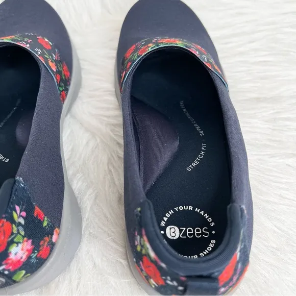 Bzees Gracie Washable Slip-ons Navy Floral Fabric Size 8.5M