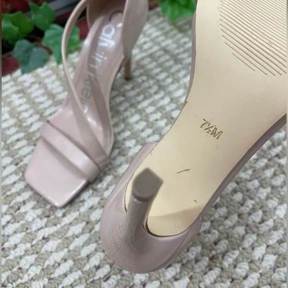 Calvin Klein Tracy Heeled Sandal in Natural 7.5