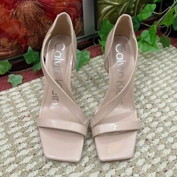 Calvin Klein Tracy Heeled Sandal in Natural 7.5