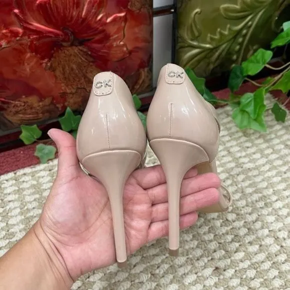 Calvin Klein Tracy Heeled Sandal in Natural 7.5