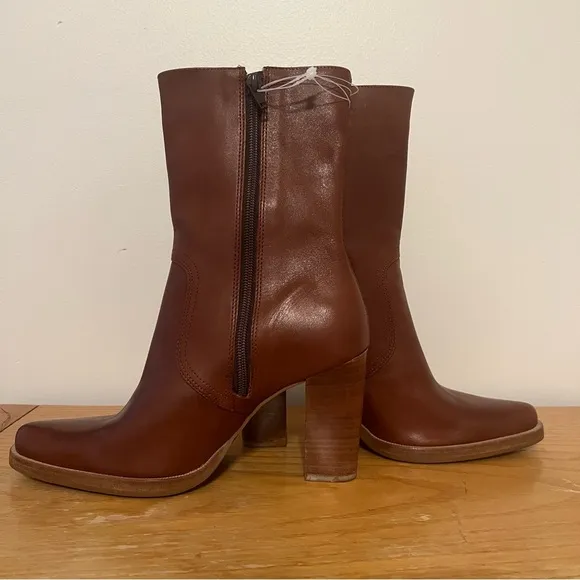 {Candie’s} Vintage Y2K Leather Mid-Calf Heeled Leather Boots
