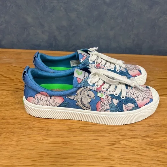 Cariuma   HOKUSAI MFA Boston OCA Low Sneakers Peonies   Canary Print Sz 9M/10.5W