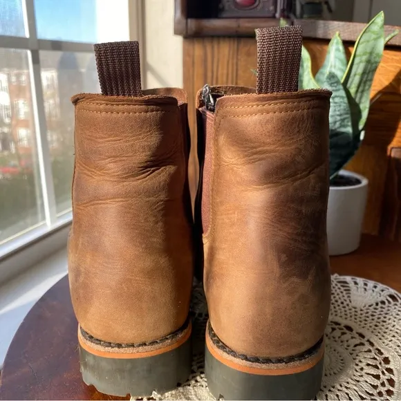 Chaco 100% Leather Waterproof Fields Chelsea Brown Boots EUC