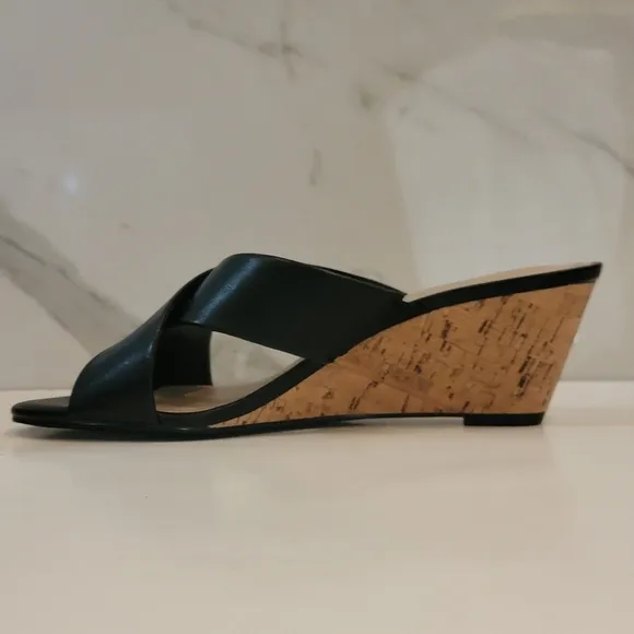 CHARLES DAVID Cork Wedge Black leather Cris Cross open toe Slip-on mules 7.5