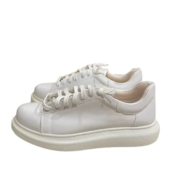 Chekich Sneakers Unisex Size 10.5 White Lace Up Y2k  Light Weight Shoes