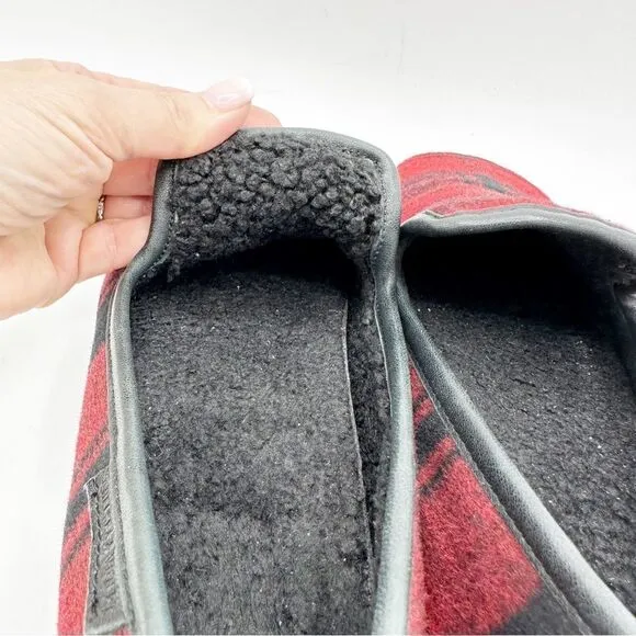 Chelsea &amp; Violet Conie Red Plaid Faux Shearling Espadrille Loafer Slipper 7M