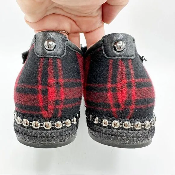 Chelsea &amp; Violet Conie Red Plaid Faux Shearling Espadrille Loafer Slipper 7M