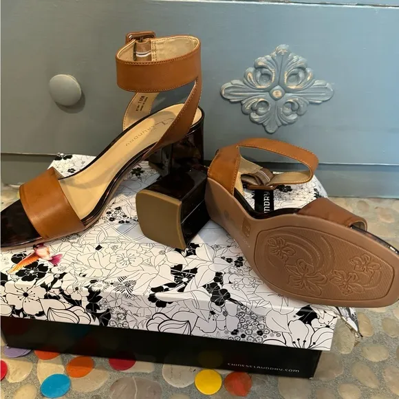 CHINESE LAUNDRY Strappy fun sandals with artsy  chunky heel🤎🖤🤎