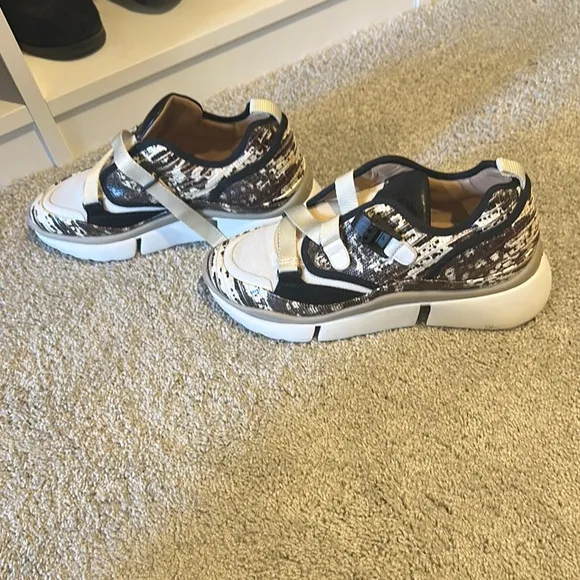 Chloe Black and White Sneakers with Chunky Sole and Modern Design