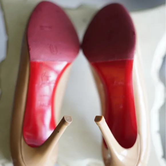 Christian Louboutin Patent pumppie