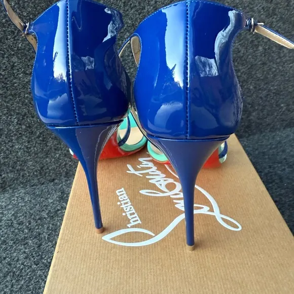 Christian Louboutin Women's Blue and White Sandals Gwynitta 100  Gomme/Patent