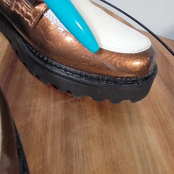 Circus by Sam Edelman Deana Bronze and Cream Platform Lug Sole Loafers Size 9