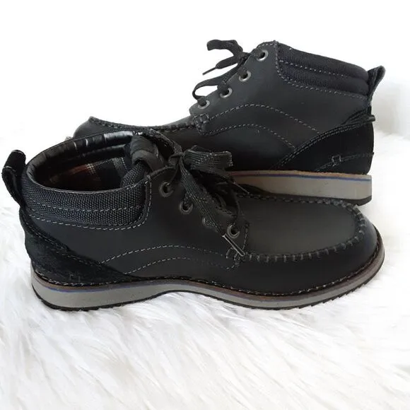 Clarks Chukka Boots Men's size US 7.5M Nubuck Leather Black