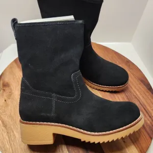 Clarks Eden Mid Black Boots womens 6.5