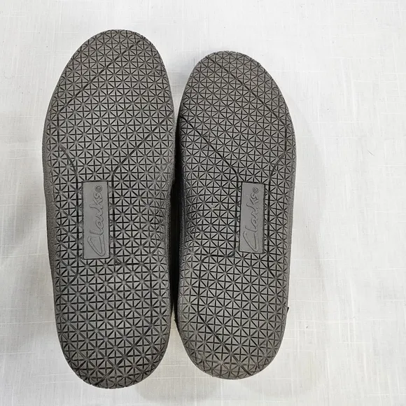 Clarks Men's Moccasin Slippers