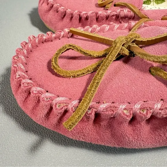 Clarks Pink Suede Leather Slip-On Moccasins NWOT Size 10M