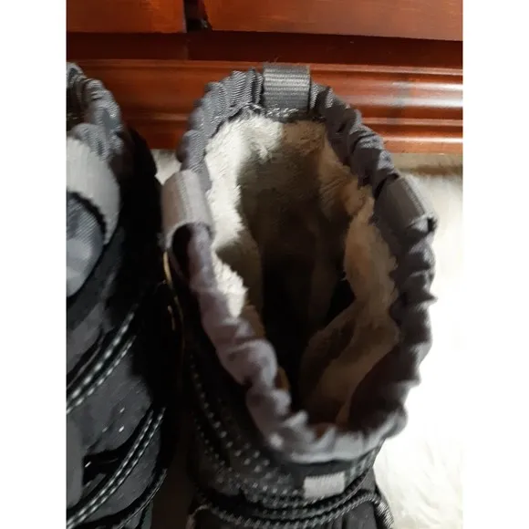 Clarks Privo Women's Size 10 Casual Slip-On Boots Soft Faux Fur-Lined Black