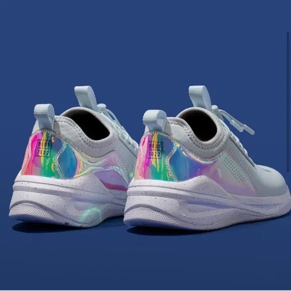 CLOVE Limited Edition NEW Blue Holographic Nursing Sneakers Shoes Size 8.5
