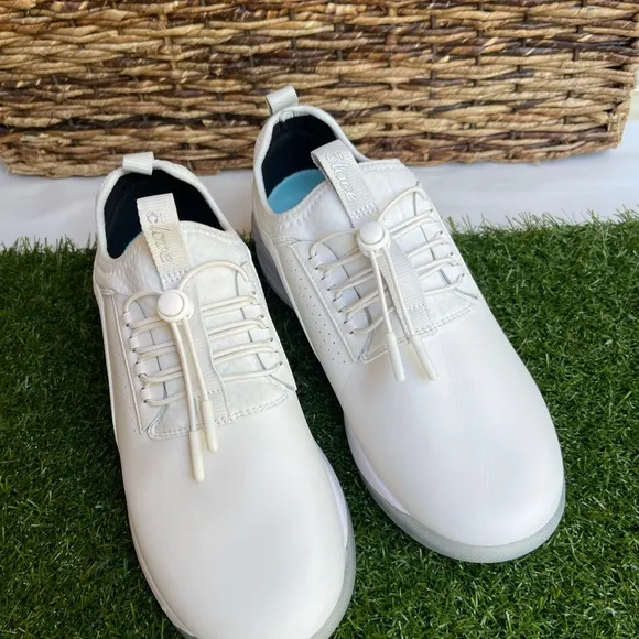 CLOVE NURSE SHOES new  Brilliant white size Women 8.5