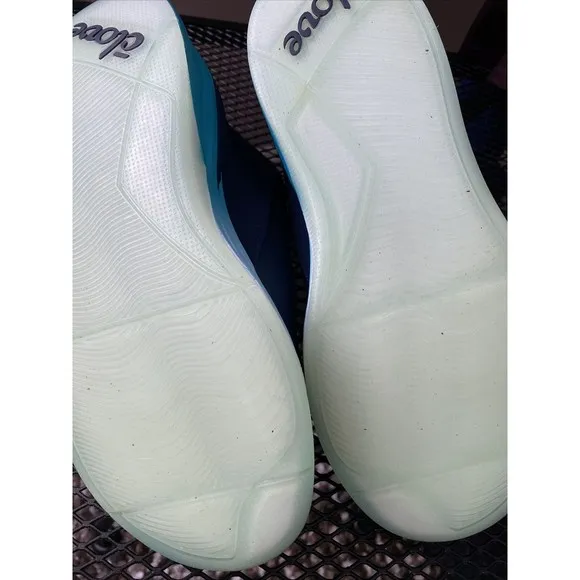 Clove Women's Slip-On Classic Nurse Shoe Sneakers Limited Edition Blue Size 5.5