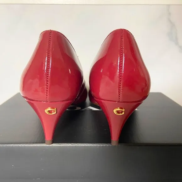 Coach Women Sloane Pump/Sloan Patent Cherry Size 8.0 # CD298