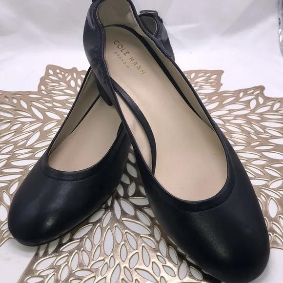 Cole Haan Grand Black Leather Chunky Heels Shoes Size 7.5