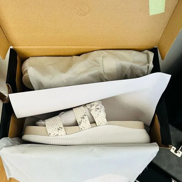 COLE HAAN ZeroGrand Slide Sandal, Ivory/White, Beach Summer Sandal, Size 9.5 NWT