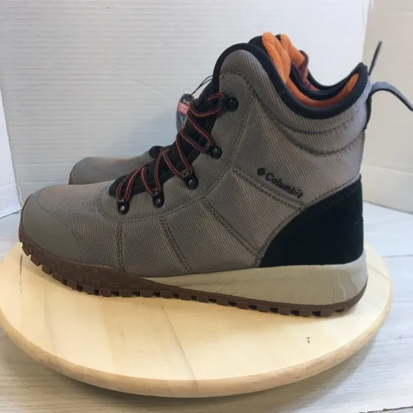 Columbia Fairbanks Omni-Heat Men's Waterproof Winter Boots SZ 14. NEW!