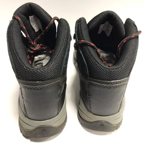 Columbia Women’s Newton Ridge Plus, Waterproof Hiking Boots, Size 9M.