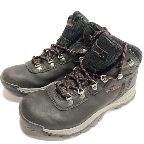 Columbia Women’s Newton Ridge Plus, Waterproof Hiking Boots, Size 9M.