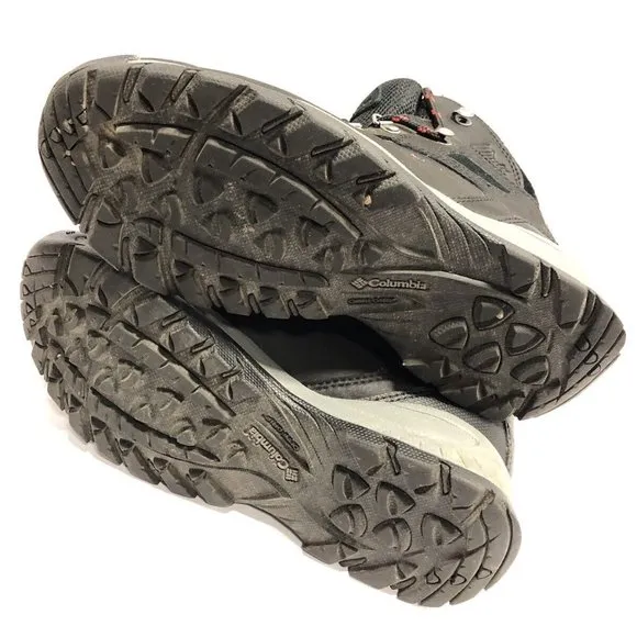 Columbia Women’s Newton Ridge Plus, Waterproof Hiking Boots, Size 9M.